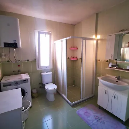 Villa Alaçatı macrocentır arkası