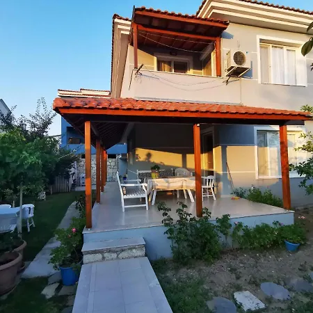Alaçatı macrocentır arkası Villa